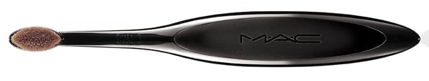 mac oval 3 brush review